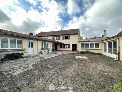 Maison - 228 m² - 7 pièces