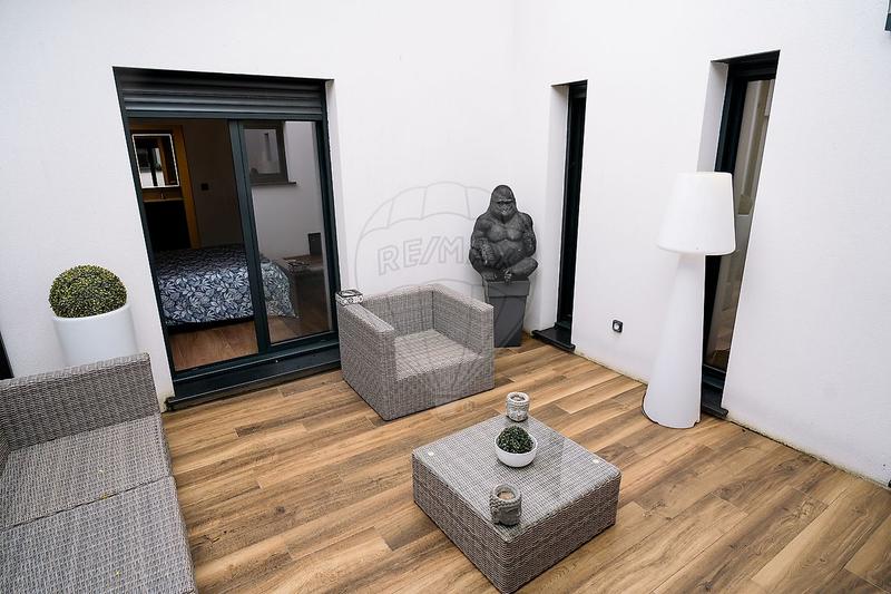 Maison - 197 m² - 7 pièces