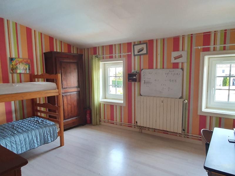 Maison - 245 m² - 7 pièces