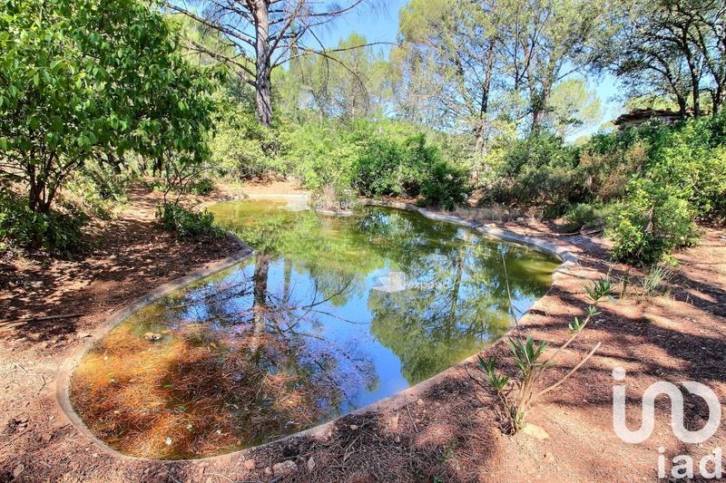 Maison - 242 m² - 6 pièces