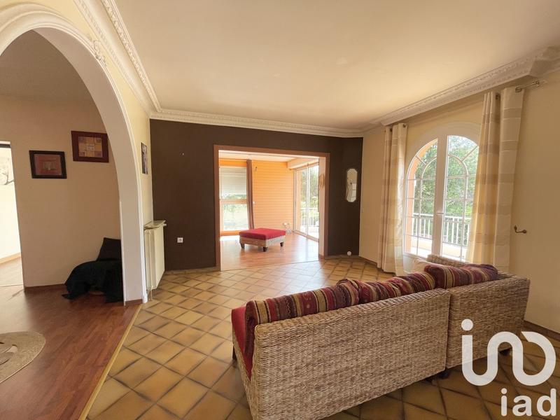 Maison - 190 m² - 9 pièces