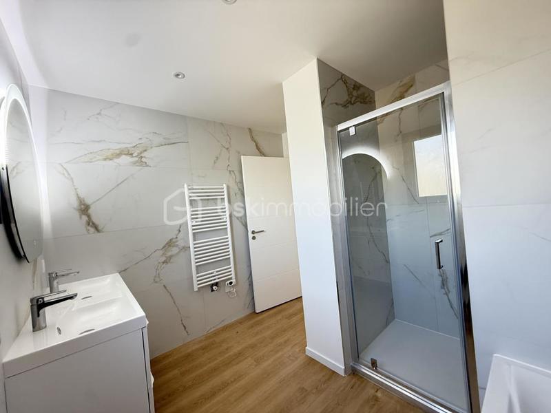 Maison - 135 m² - 6 pièces