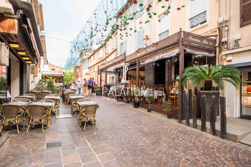 Fonds de commerce - Hôtellerie / Restauration - 240 m²