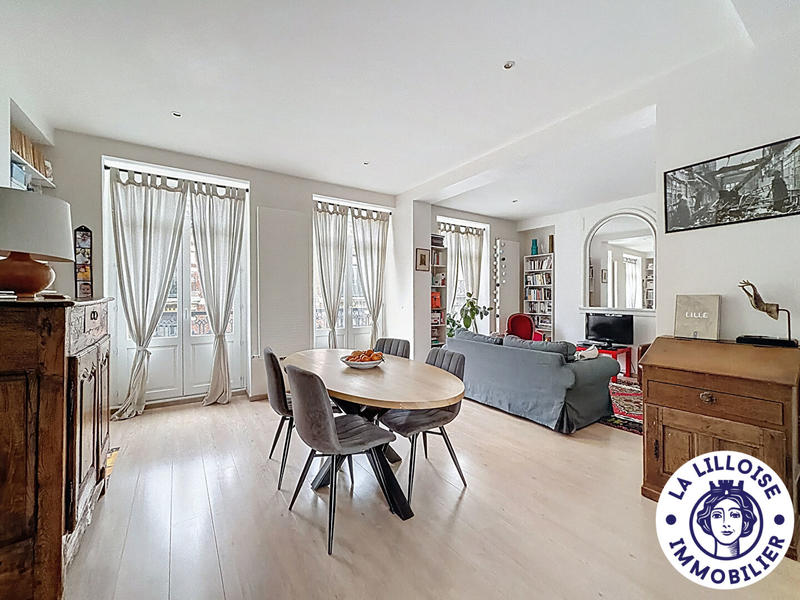 Appartement - 90 m² - 3 pièces