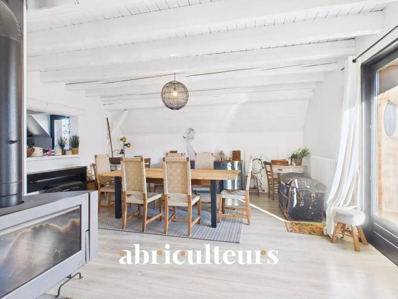 Propriété - 433 m² - 16 pièces