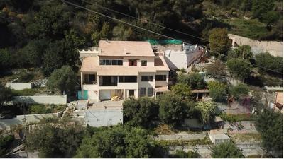 Maison - 300 m² - 10 pièces