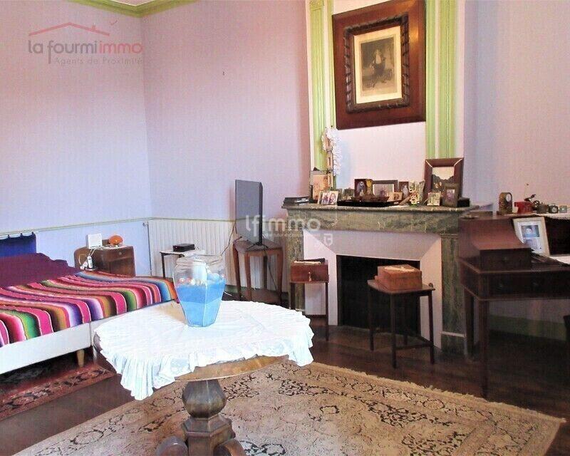 Maison - 530 m² - 17 pièces