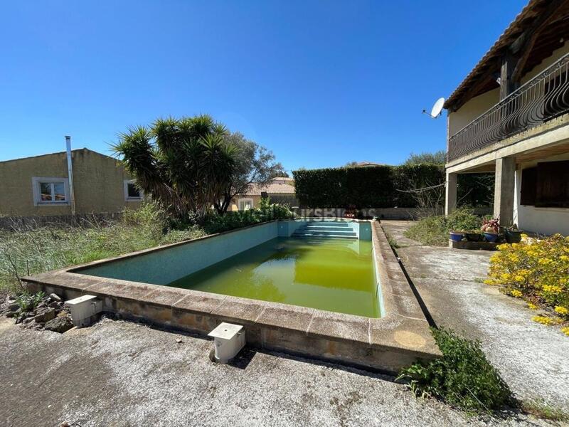 Maison - 188 m² - 9 pièces