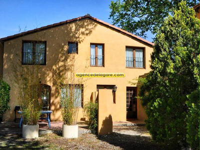 Propriété - 450 m² - 30 pièces