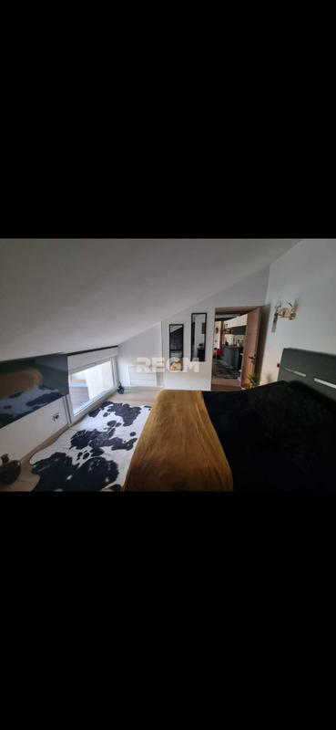 Appartement - 85 m² - 4 pièces