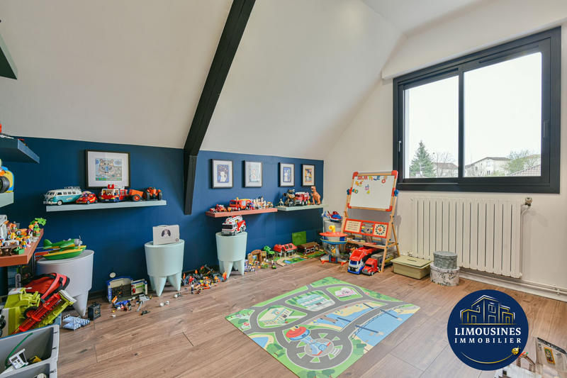 Villa - 322 m² - 11 pièces