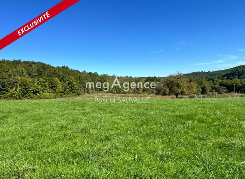 Terrain constructible - 3 000 m²