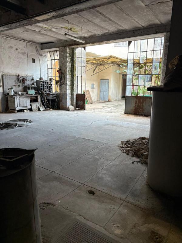 Entrepôt - 28 pièces