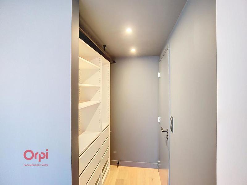 Duplex - 123 m² - 5 pièces