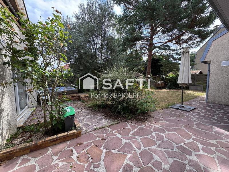 Maison - 254 m² - 7 pièces