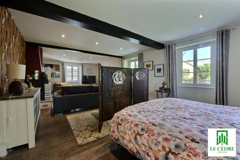 Maison - 465 m² - 15 pièces