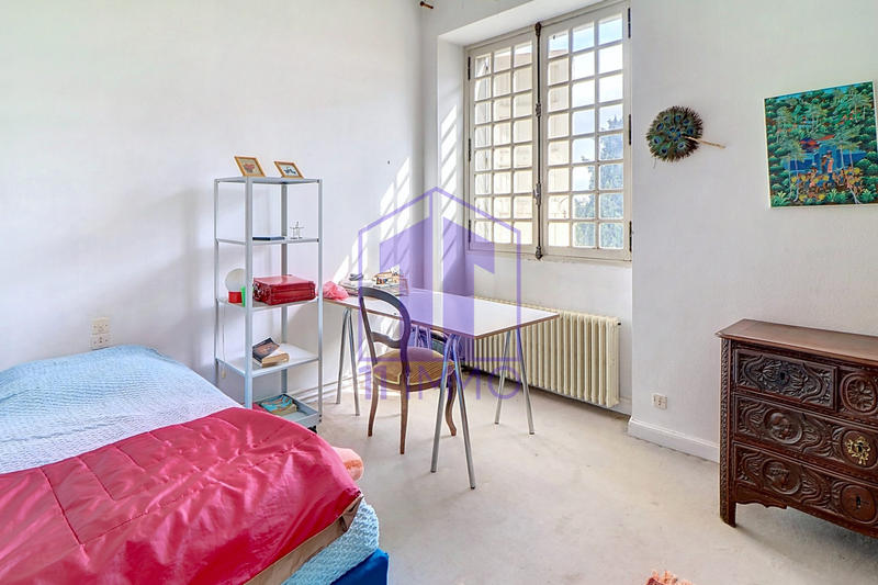 Maison ancienne - 409 m² - 10 pièces