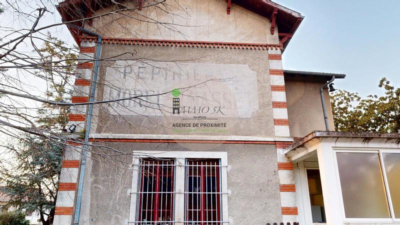 Pavillon - 150 m² - 7 pièces