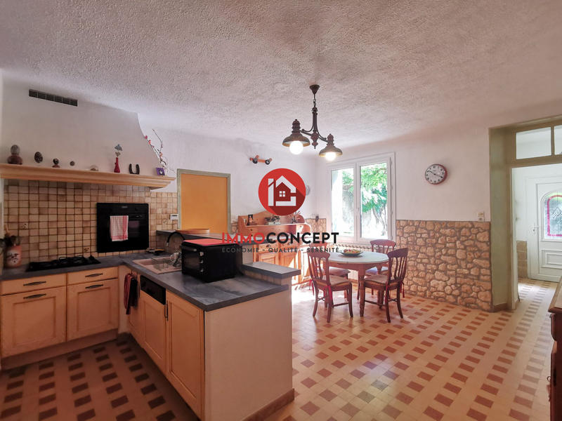 Maison - 143 m² - 5 pièces