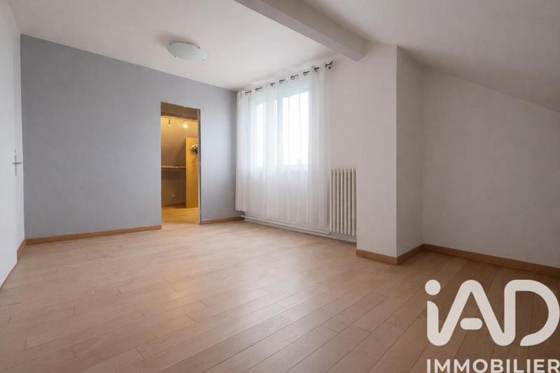 Maison - 180 m² - 6 pièces