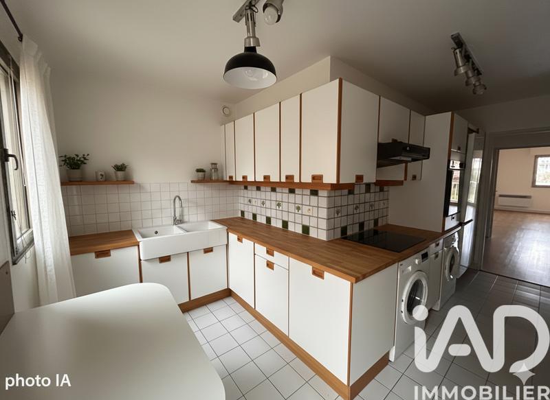 Appartement - 93 m² - 4 pièces