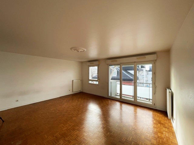 Appartement - 111 m² - 5 pièces