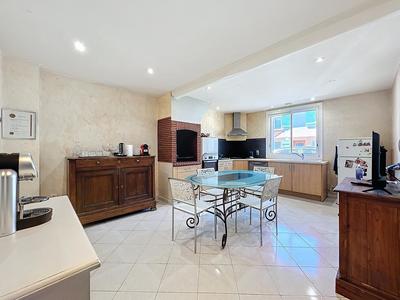 Maison - 188 m² - 6 pièces