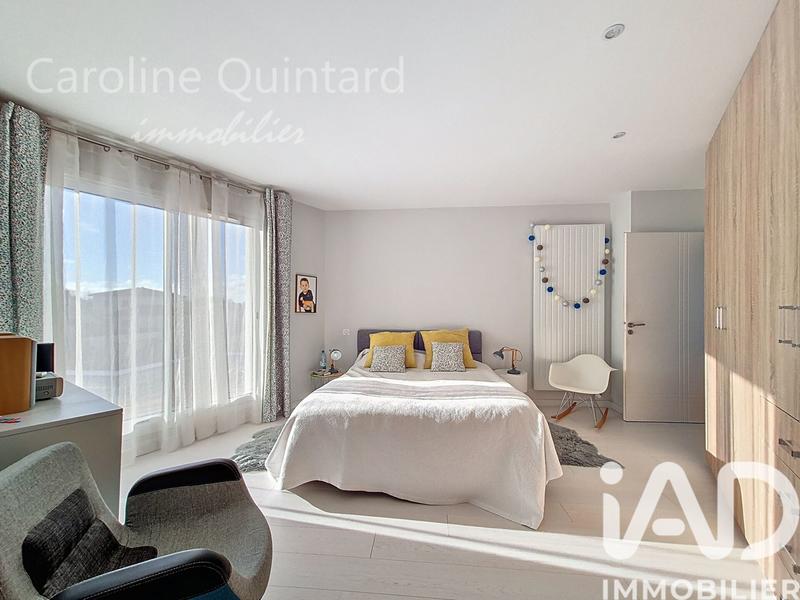 Maison - 202 m² - 5 pièces