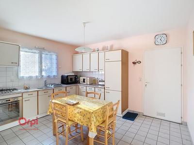 Maison - 96 m² - 4 pièces