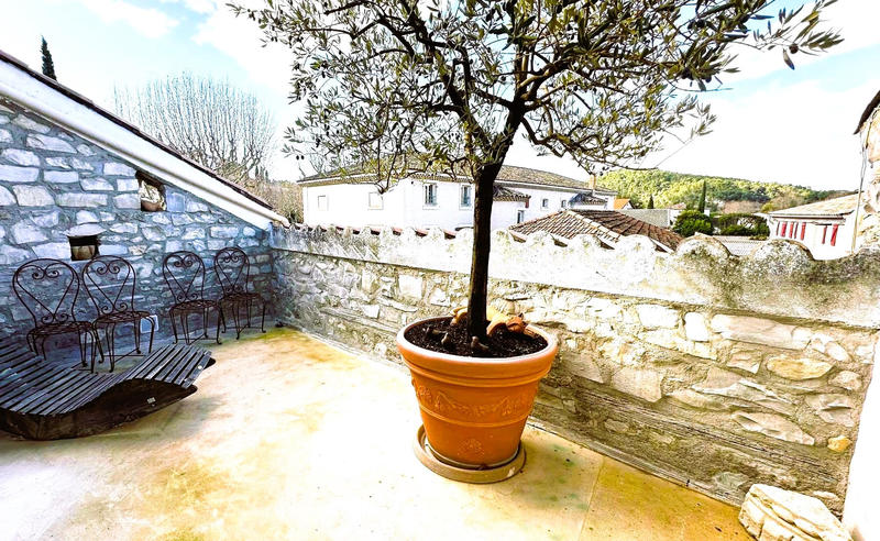 Maison - 320 m² - 12 pièces