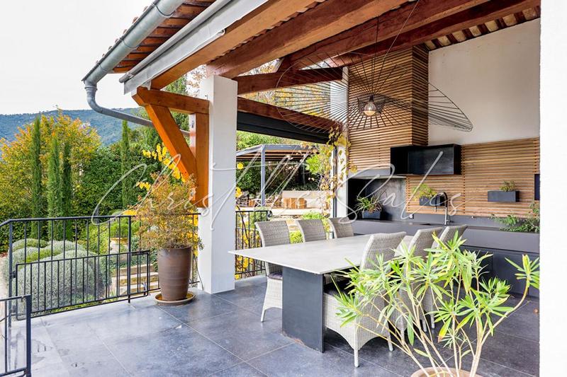 Villa - 400 m² - 10 pièces