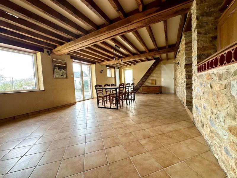 Corps de ferme - 185 m² - 8 pièces