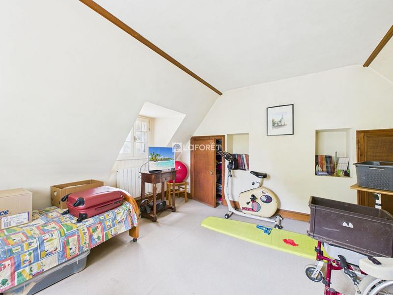 Maison - 120 m² - 8 pièces