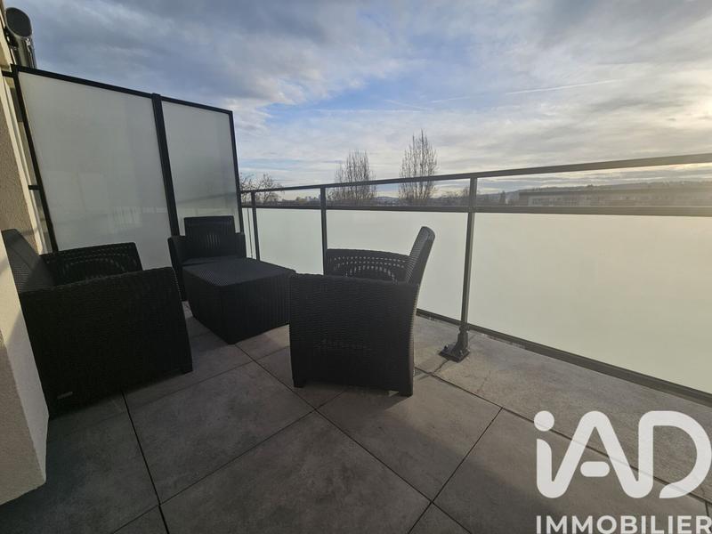 Appartement - 75 m² - 3 pièces