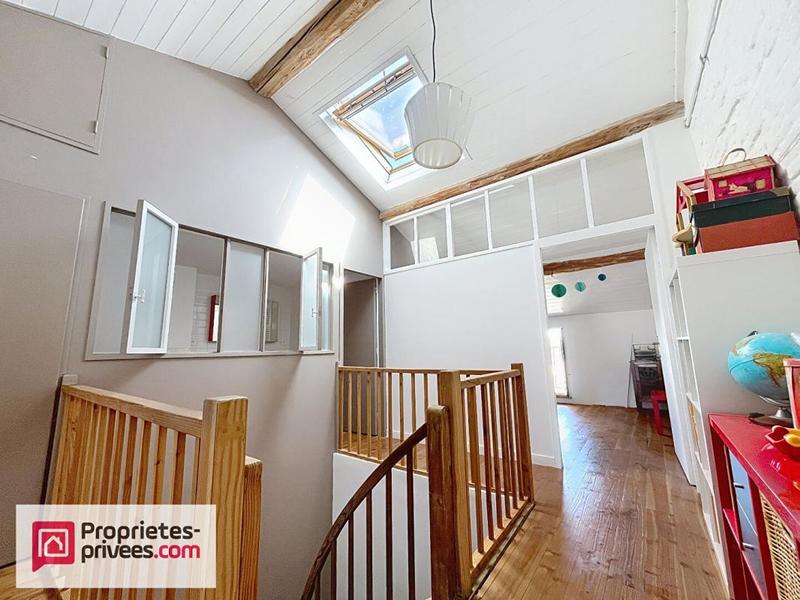 Maison - 206 m² - 6 pièces