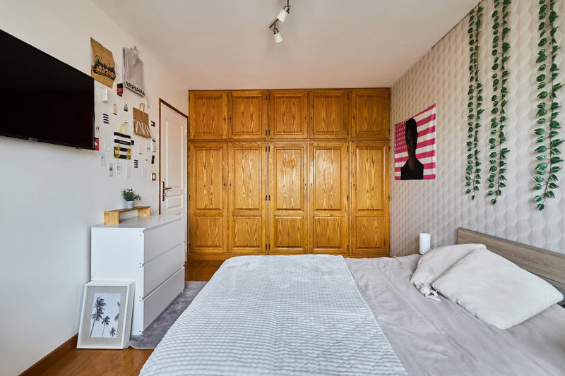 Maison - 202 m² - 8 pièces