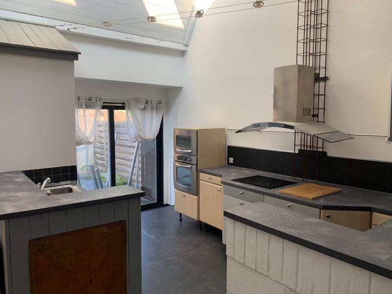 Appartement - 95 m² - 1 pièce