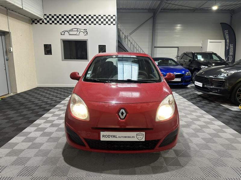 Renault Twingo II (X44) 1.2 i 16v 75 cv
