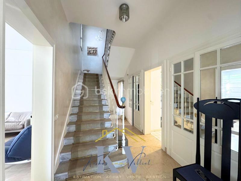 Maison - 170 m² - 6 pièces