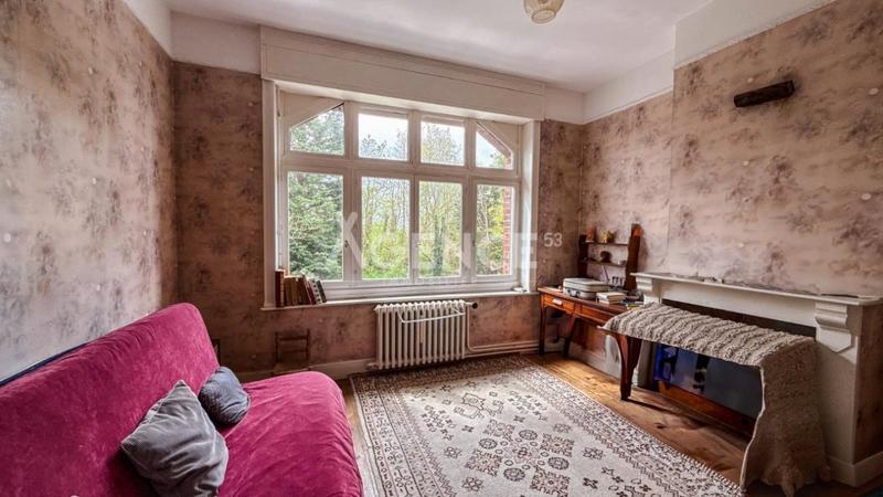 Maison de maîtres - 277 m² - 8 pièces