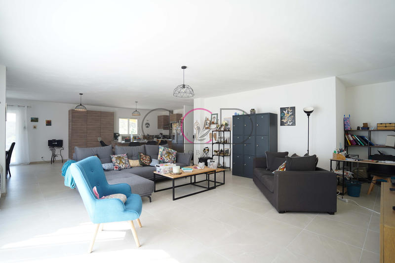 Maison - 167 m² - 4 pièces