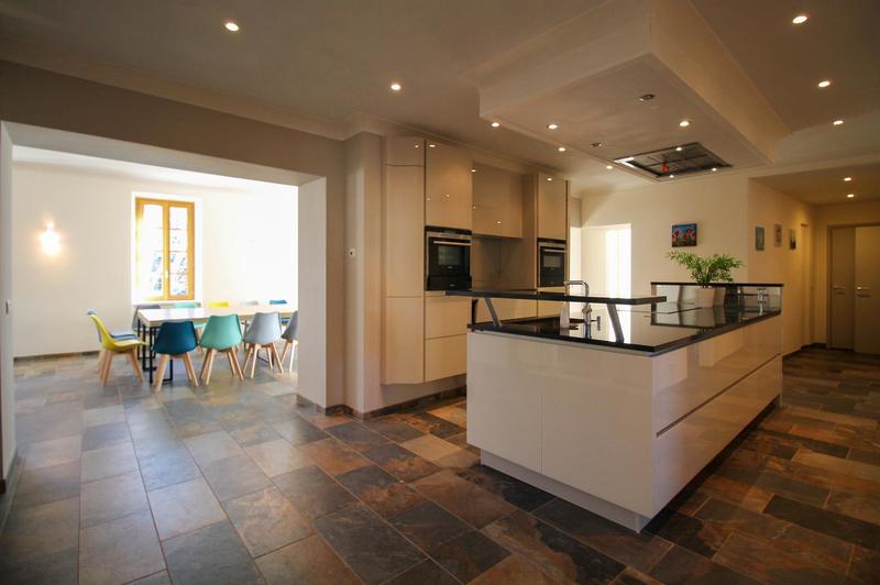 Appartement - 140 m² - 6 pièces