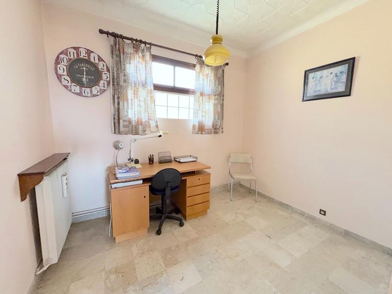 Appartement - 93 m² - 5 pièces