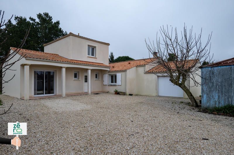 Maison - 161 m² - 7 pièces