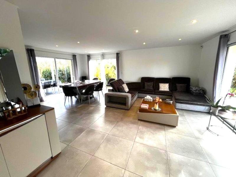 Maison - 127 m² - 6 pièces