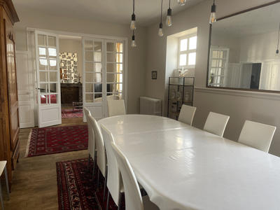 Maison - 350 m² - 14 pièces