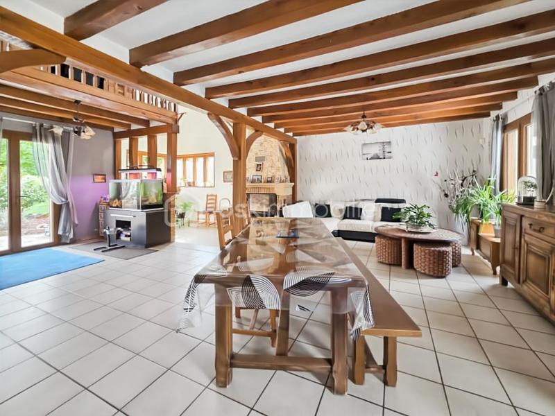 Maison - 140 m² - 10 pièces