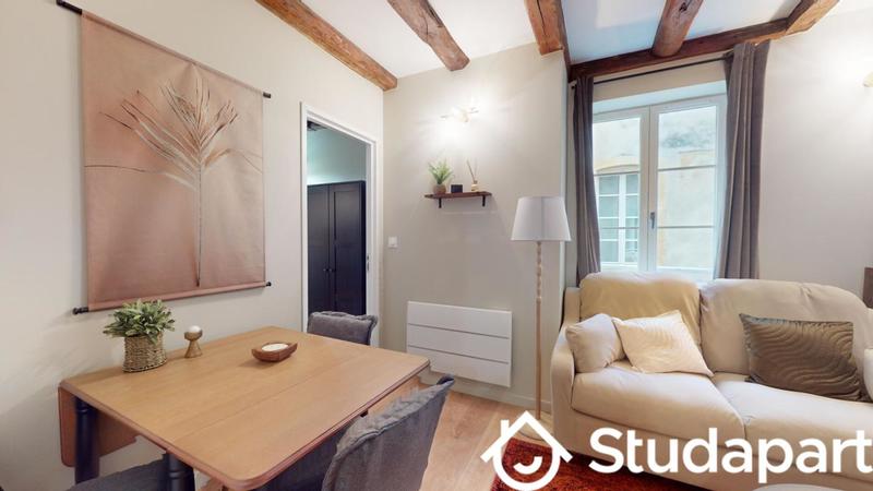 Chambre - 11 m² - 1 pièce