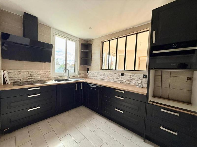 Maison - 120 m² - 5 pièces