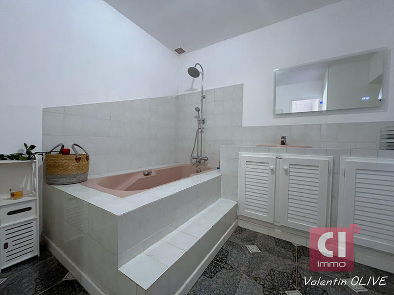 Maison - 144 m² - 5 pièces